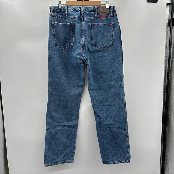 Wrangler Medium Wash Mid Rise Straight Leg Work Jeans Size 36 x 32 - Picture 4 of 6
